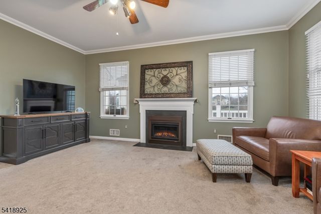 166 Preakness Cir, Branchburg Twp., NJ 08876