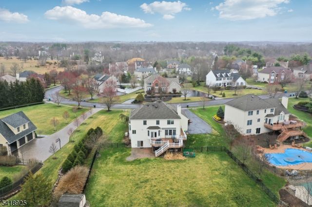 166 Preakness Cir, Branchburg Twp., NJ 08876