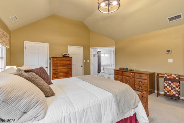 166 Preakness Cir, Branchburg Twp., NJ 08876