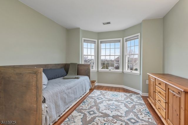 166 Preakness Cir, Branchburg Twp., NJ 08876