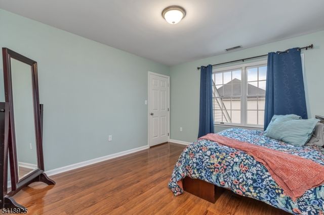 166 Preakness Cir, Branchburg Twp., NJ 08876