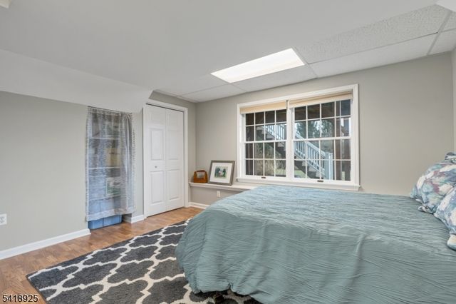 166 Preakness Cir, Branchburg Twp., NJ 08876