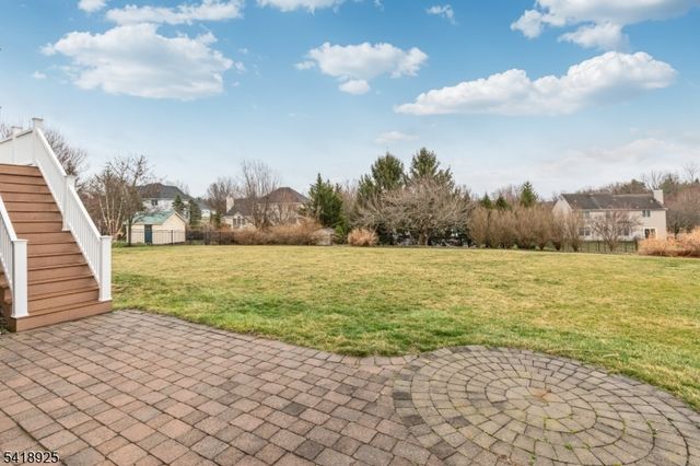 166 Preakness Cir, Branchburg Twp., NJ 08876