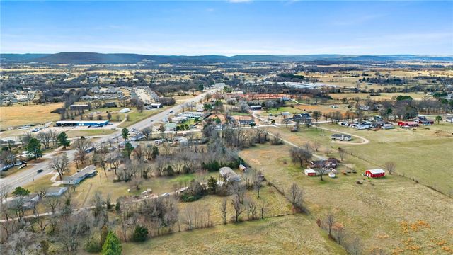 3858 E Heritage Parkway, Farmington, AR 72730