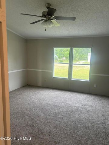 1490 Cobblestone Drive, Kinston, NC 28504