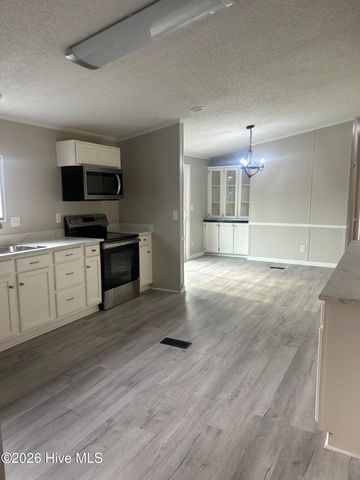 1490 Cobblestone Drive, Kinston, NC 28504