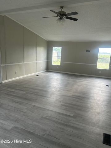 1490 Cobblestone Drive, Kinston, NC 28504