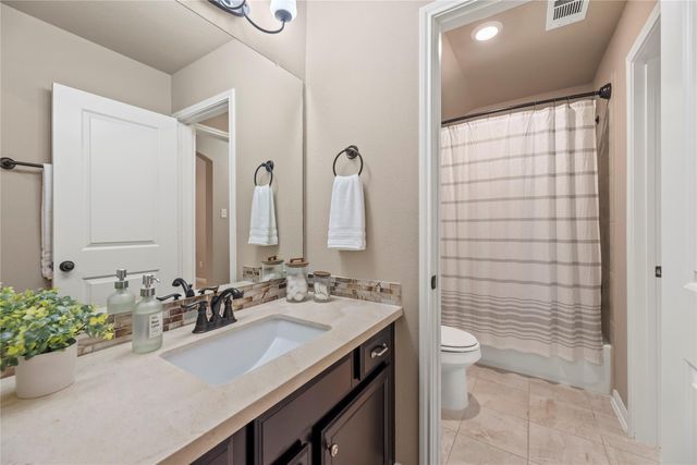 31153 Pecan Creek Drive, Brookshire, TX 77423