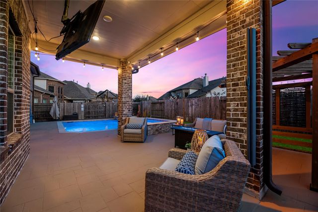 31153 Pecan Creek Drive, Brookshire, TX 77423