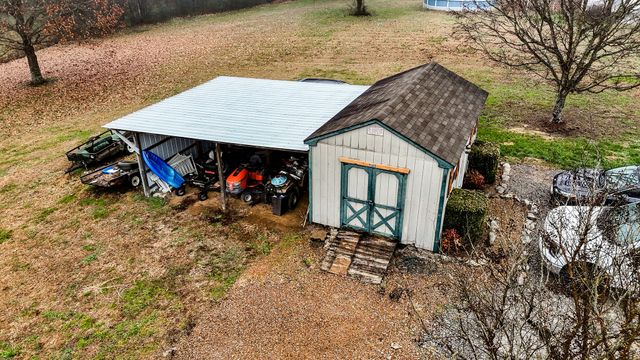 16 Volunteer Rd, Petersburg, TN 37144