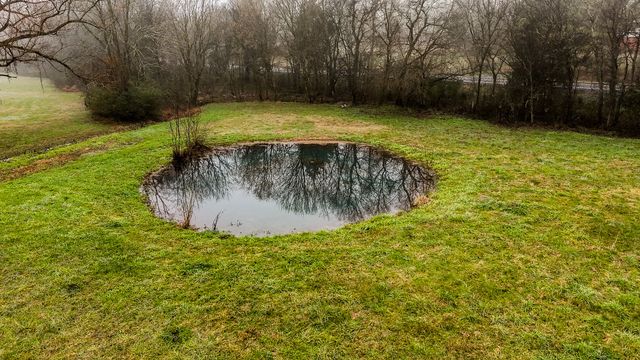 16 Volunteer Rd, Petersburg, TN 37144