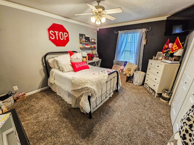 16 Volunteer Rd, Petersburg, TN 37144