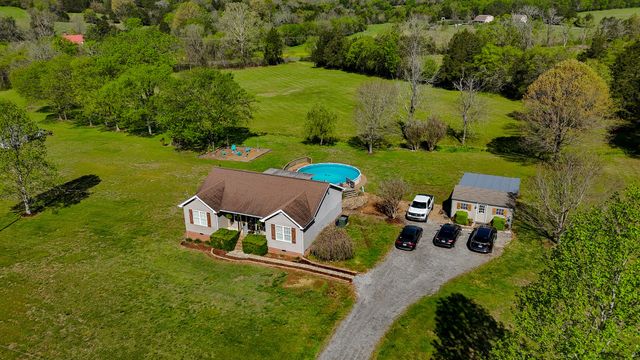 16 Volunteer Rd, Petersburg, TN 37144