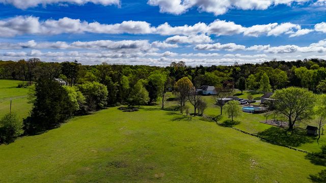 16 Volunteer Rd, Petersburg, TN 37144