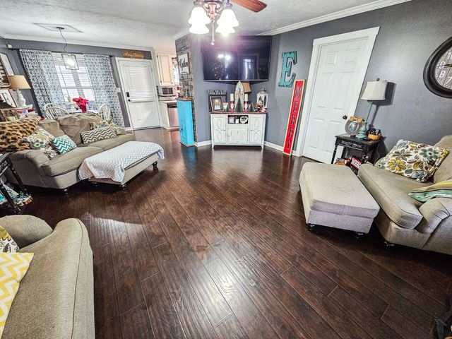 16 Volunteer Rd, Petersburg, TN 37144