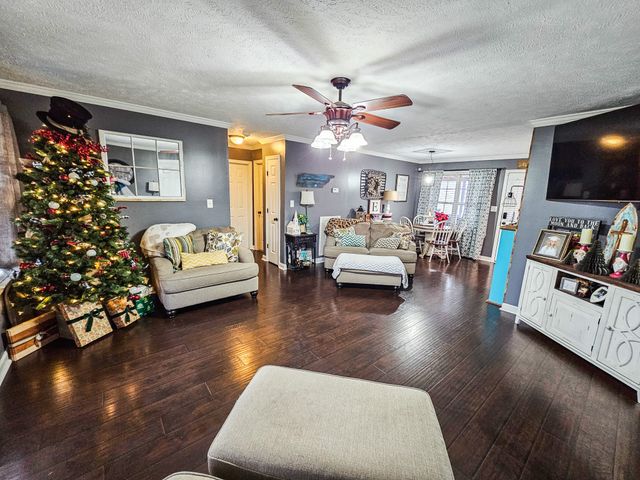 16 Volunteer Rd, Petersburg, TN 37144