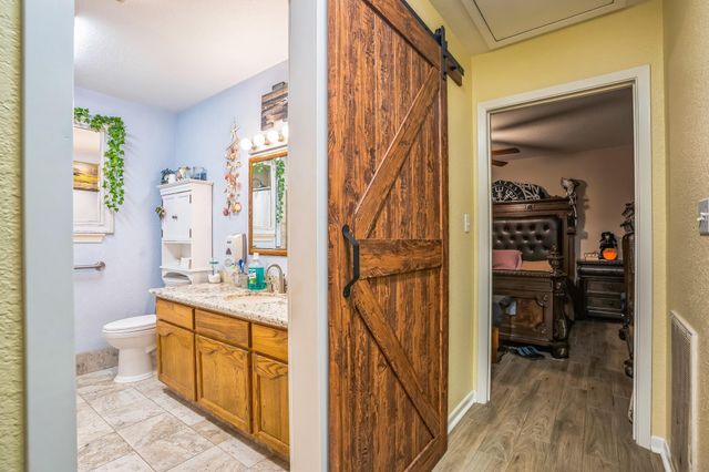 2605 N 10th Street, Orange, TX 77630