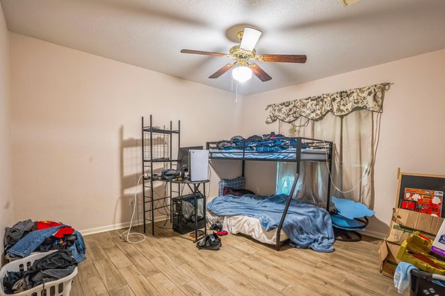 2605 N 10th Street, Orange, TX 77630