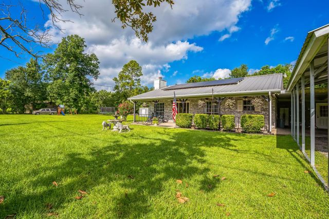 2605 N 10th Street, Orange, TX 77630