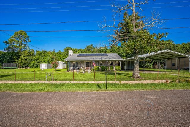 2605 N 10th Street, Orange, TX 77630