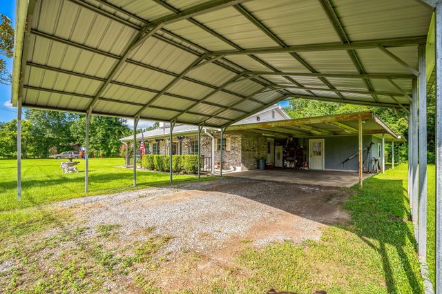 2605 N 10th Street, Orange, TX 77630