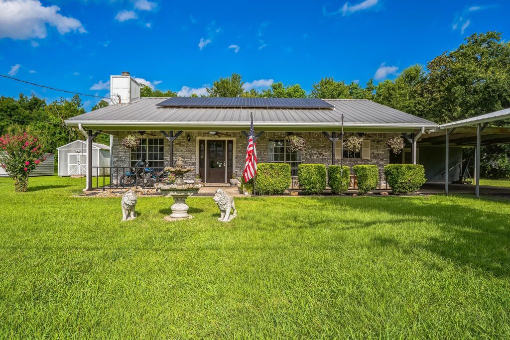 2605 N 10th Street, Orange, TX 77630