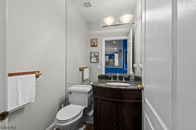10 Ashley Dr, Mount Olive Twp., NJ 07836