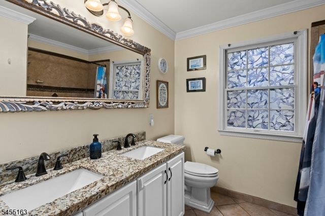 10 Ashley Dr, Mount Olive Twp., NJ 07836