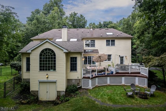 10 Ashley Dr, Mount Olive Twp., NJ 07836