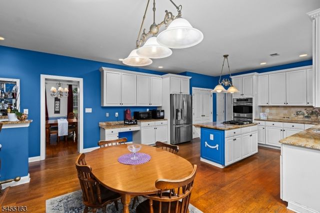 10 Ashley Dr, Mount Olive Twp., NJ 07836
