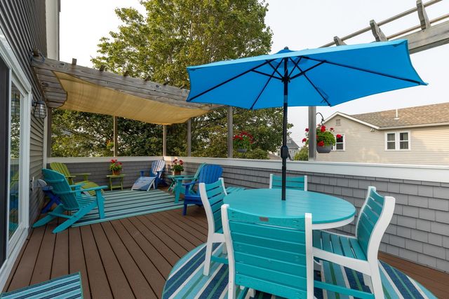 6 Cora Avenue, Hampton, NH 03842