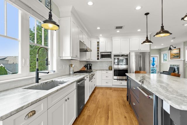 6 Cora Avenue, Hampton, NH 03842