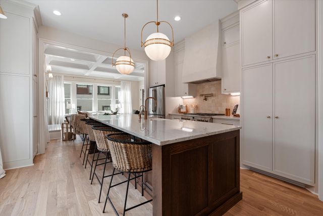 1015 15th Ave, S, Nashville, TN 37212