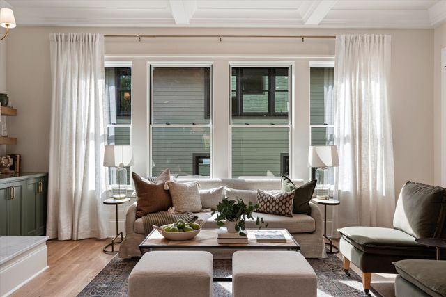 1015 15th Ave, S, Nashville, TN 37212