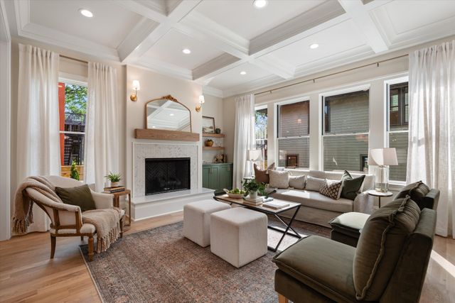 1015 15th Ave, S, Nashville, TN 37212