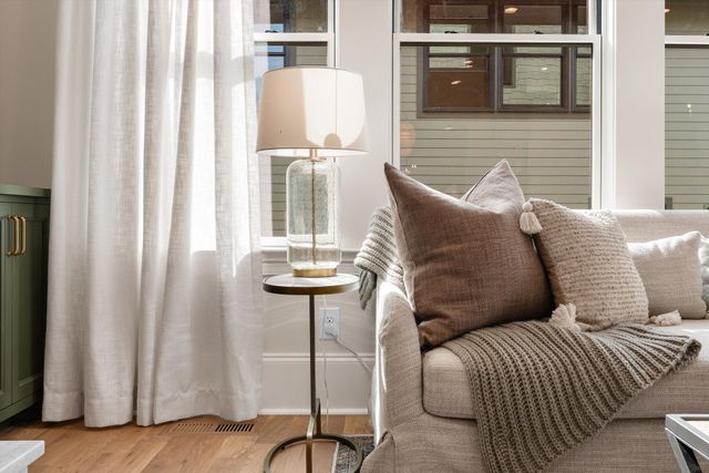 1015 15th Ave, S, Nashville, TN 37212