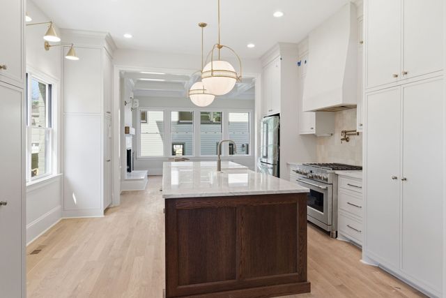 1015 15th Ave, S, Nashville, TN 37212