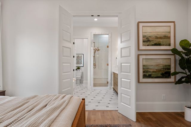 1015 15th Ave, S, Nashville, TN 37212