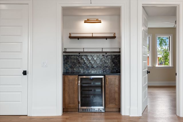 1015 15th Ave, S, Nashville, TN 37212