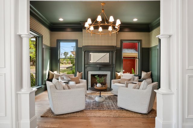 1015 15th Ave, S, Nashville, TN 37212