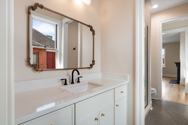 1015 15th Ave, S, Nashville, TN 37212