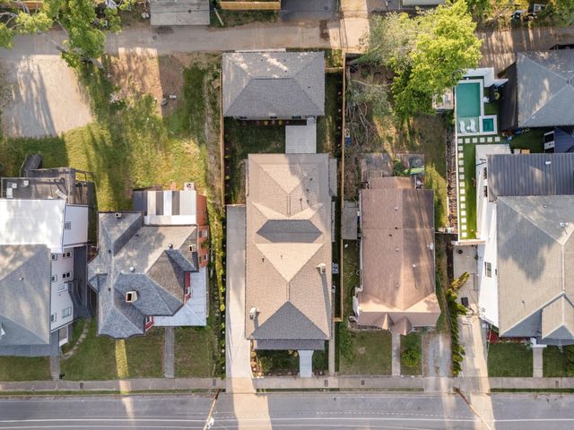 1015 15th Ave, S, Nashville, TN 37212