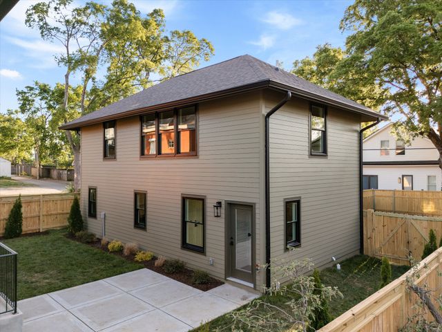 1015 15th Ave, S, Nashville, TN 37212