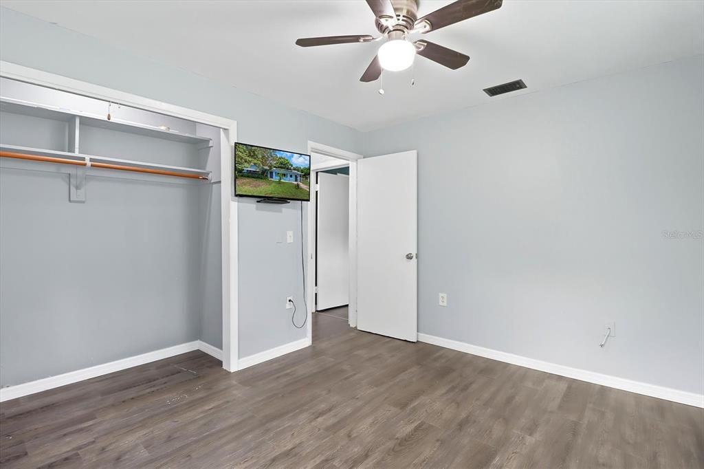Image 27 of property listing at 10 S BARBOUR STREET, Beverly Hills, FL 34465