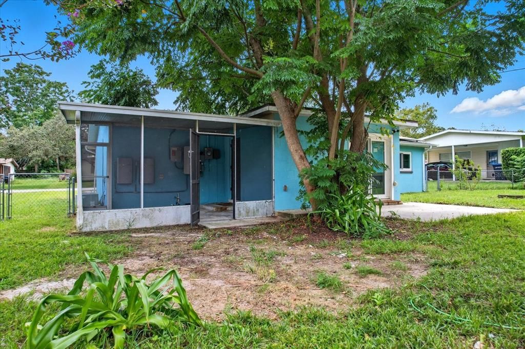 Image 33 of property listing at 10 S BARBOUR STREET, Beverly Hills, FL 34465