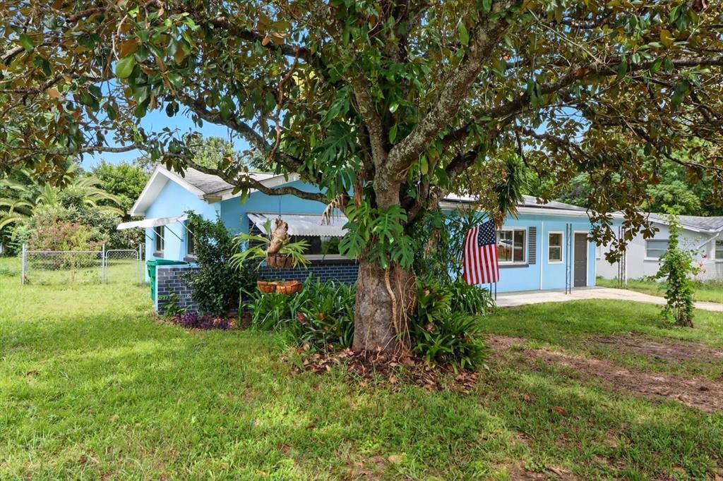 Image 38 of property listing at 10 S BARBOUR STREET, Beverly Hills, FL 34465