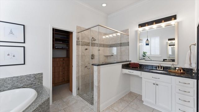 14 Whispering Thicket Place, Tomball, TX 77375