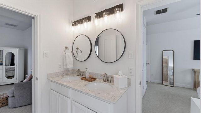 14 Whispering Thicket Place, Tomball, TX 77375