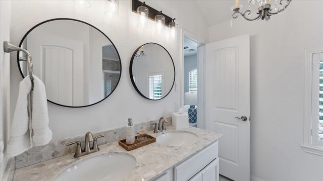 14 Whispering Thicket Place, Tomball, TX 77375