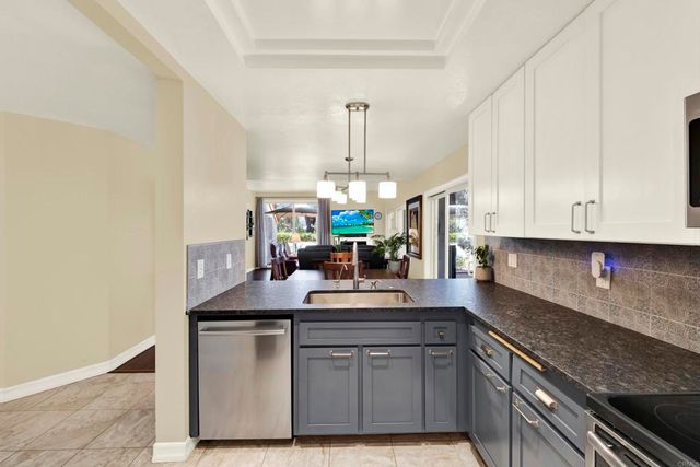 16130 Avenida Venusto 24, San Diego, CA 92128